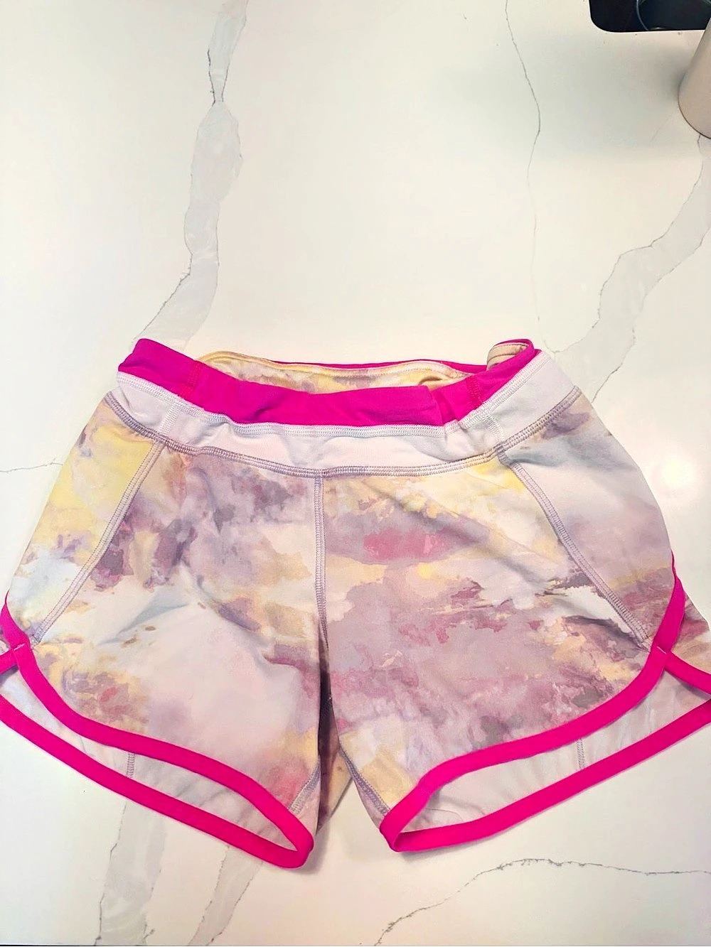 Ivivva girls Athletic Shorts Abstract Print Pink Purple Size 10